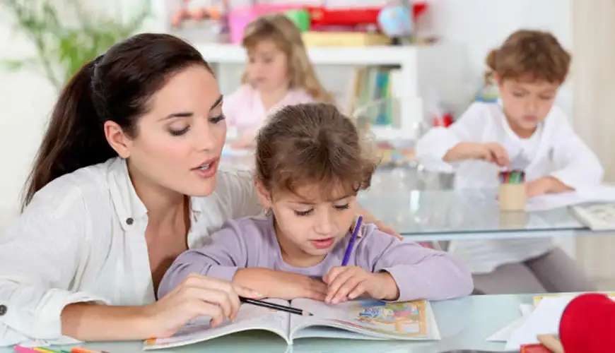 Best Education Consultant in UK | RAY Education